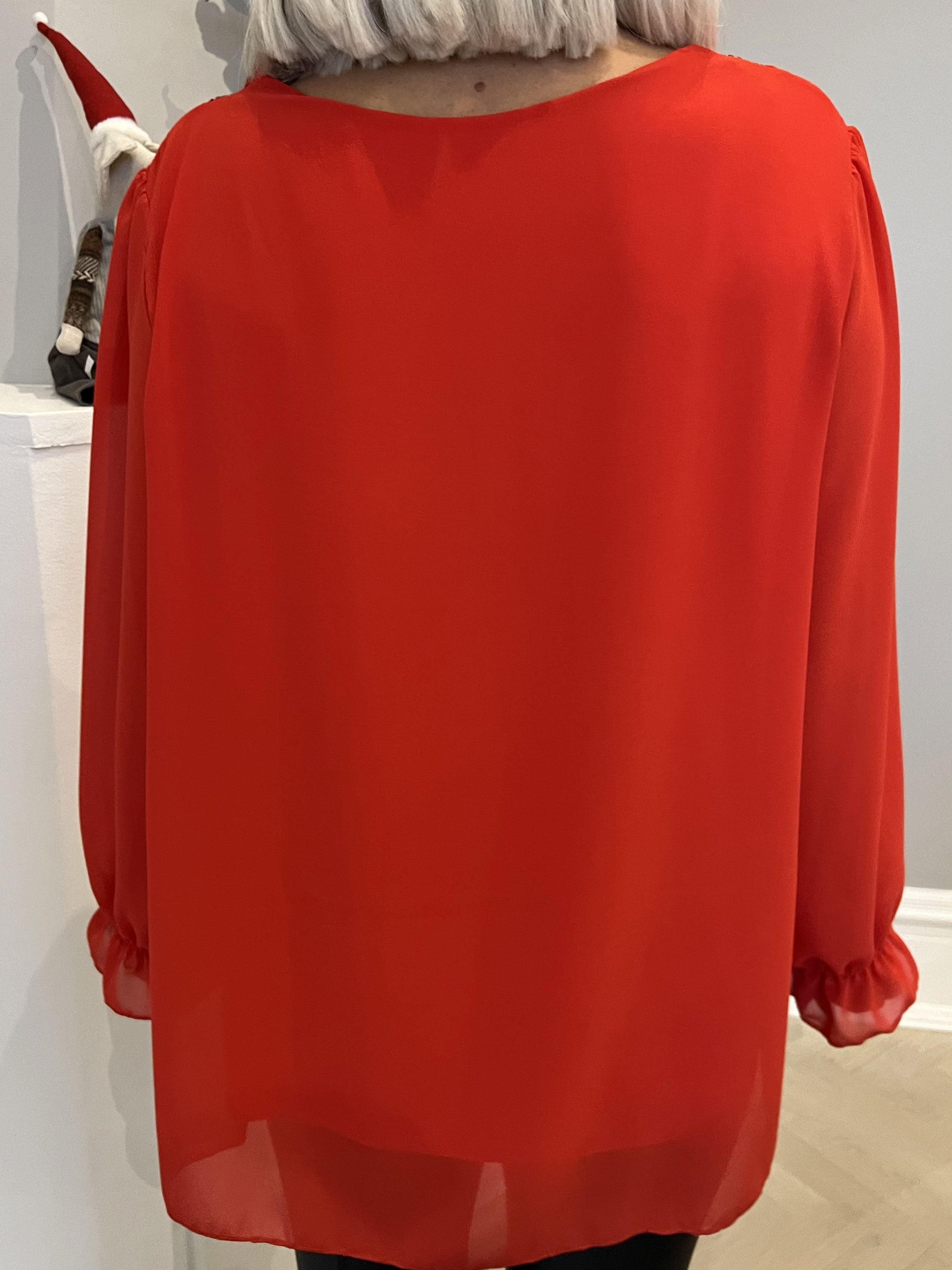 Carnation - Söt tunika i chiffong med paljetter - White